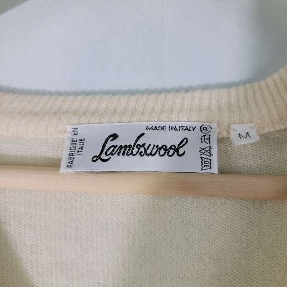 Lambswool Unisex Ivory V-neck Knit Sweater Sz M Made in Italy Long Sleeve Cozy - Picture 10 of 11